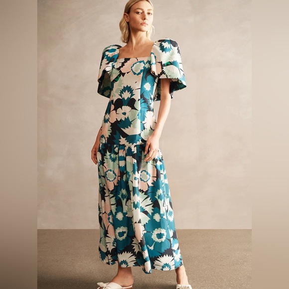 adriana degreas Dresses & Skirts - NWT Adriana Degreas Flower Power Puff Sleeve Long Dress Size Small